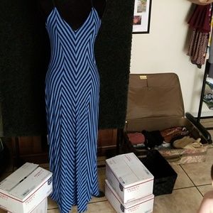 Black and blue maxi dress🔷◼️